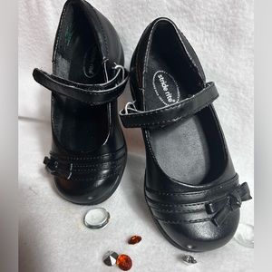 Child's 7.5W Black Stride Rite Dress Shoes